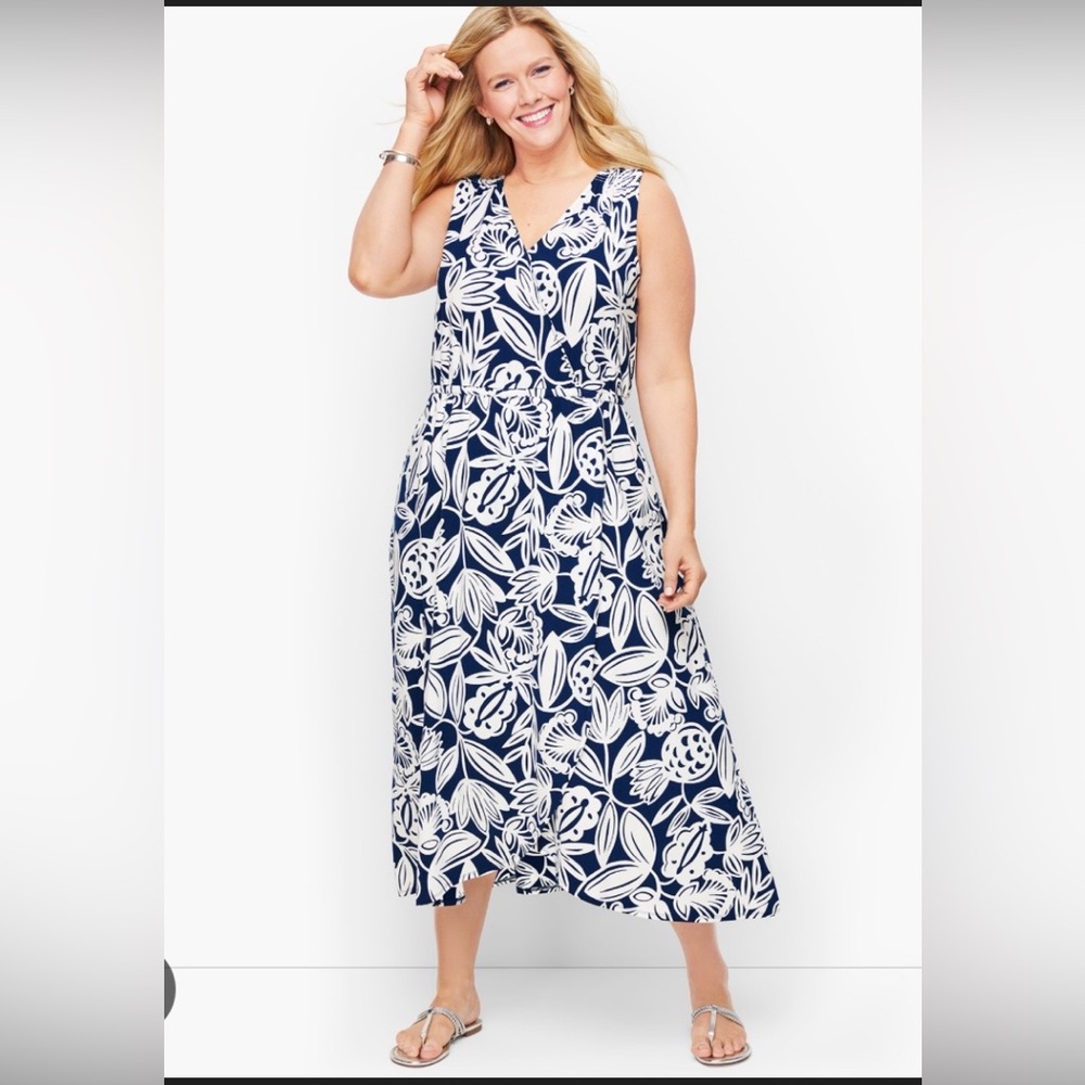 NWT Talbots Navy and White Floral V-Neck Maxi Dress 3X